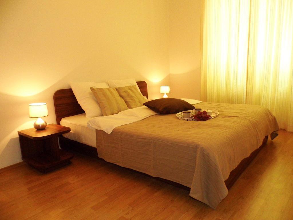 Lion Apartments Medena, Big Size, High Ceilings Bratislava Chambre photo