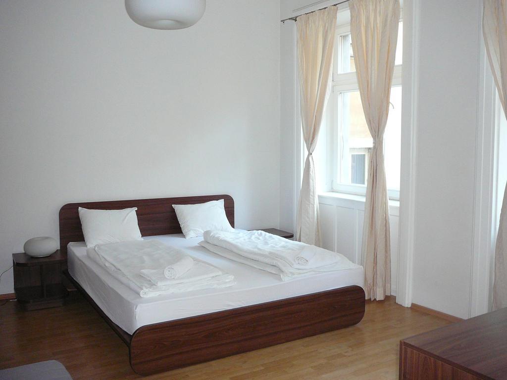 Lion Apartments Medena, Big Size, High Ceilings Bratislava Extérieur photo