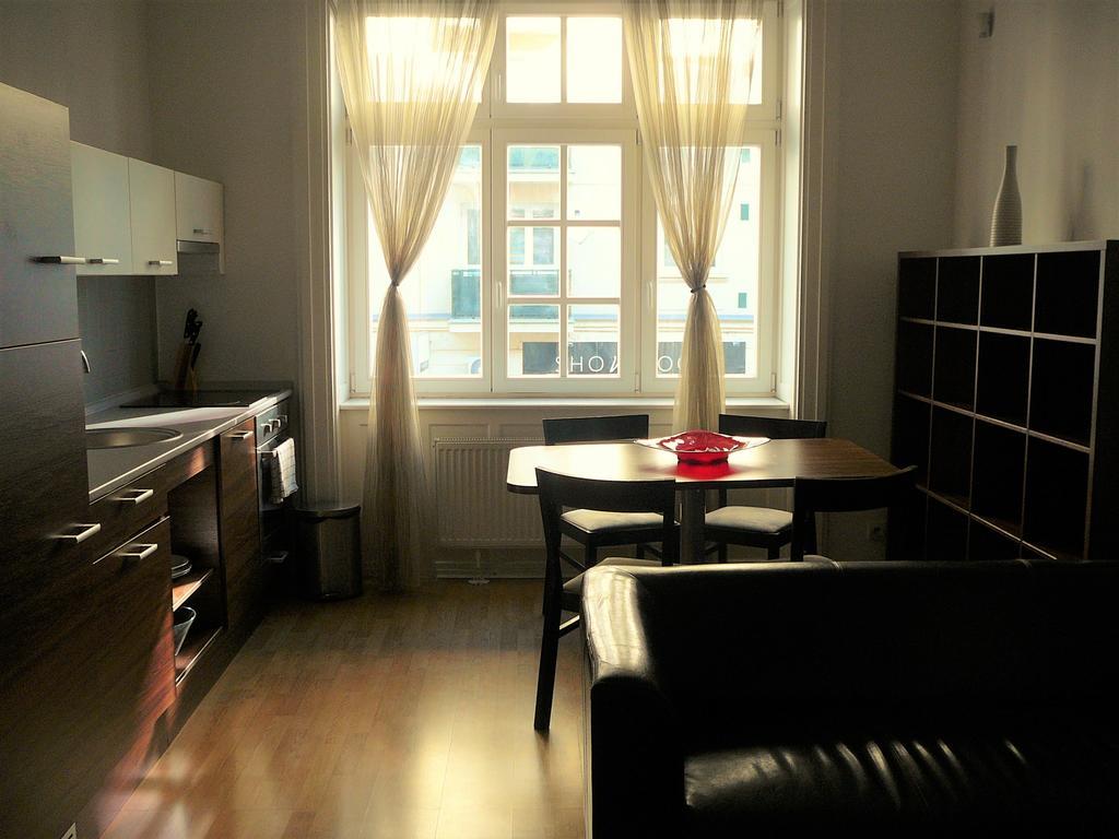 Lion Apartments Medena, Big Size, High Ceilings Bratislava Extérieur photo