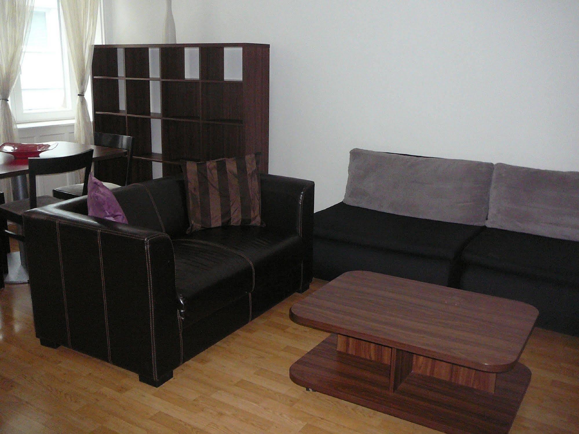 Lion Apartments Medena, Big Size, High Ceilings Bratislava Extérieur photo